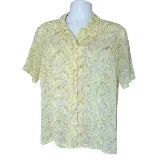 First Issue Liz Claiborne Yellow Spring Print Blouse Top Size 14W Short Sleeve - Picture 1 of 7